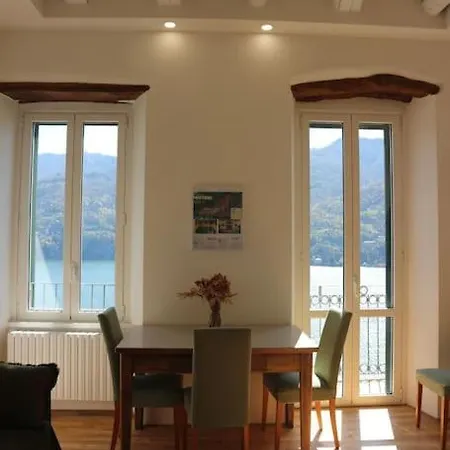 Apartmán Emy House Charming Stunning Views Balcony Ac